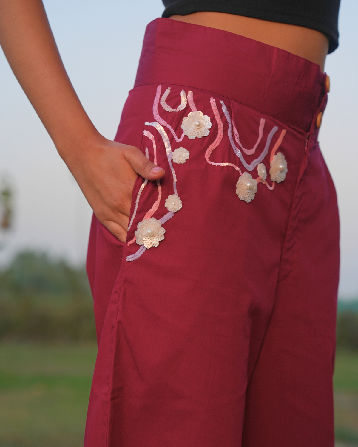 Aashi Hand-Embroidered Pant