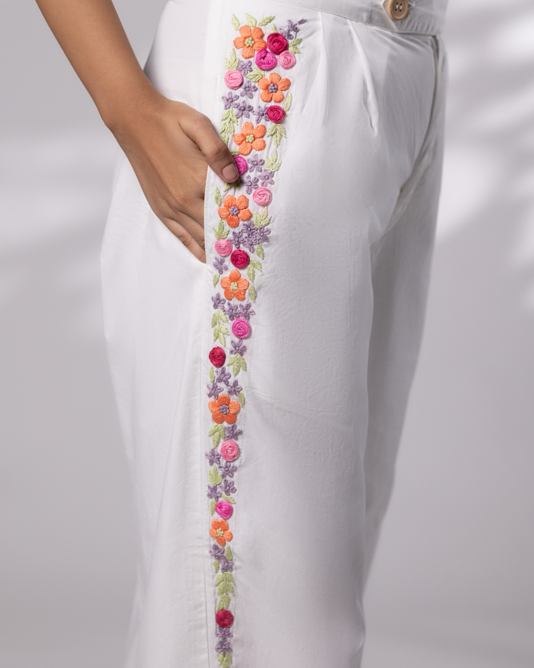 Zoya Hand-Embroidered Pant